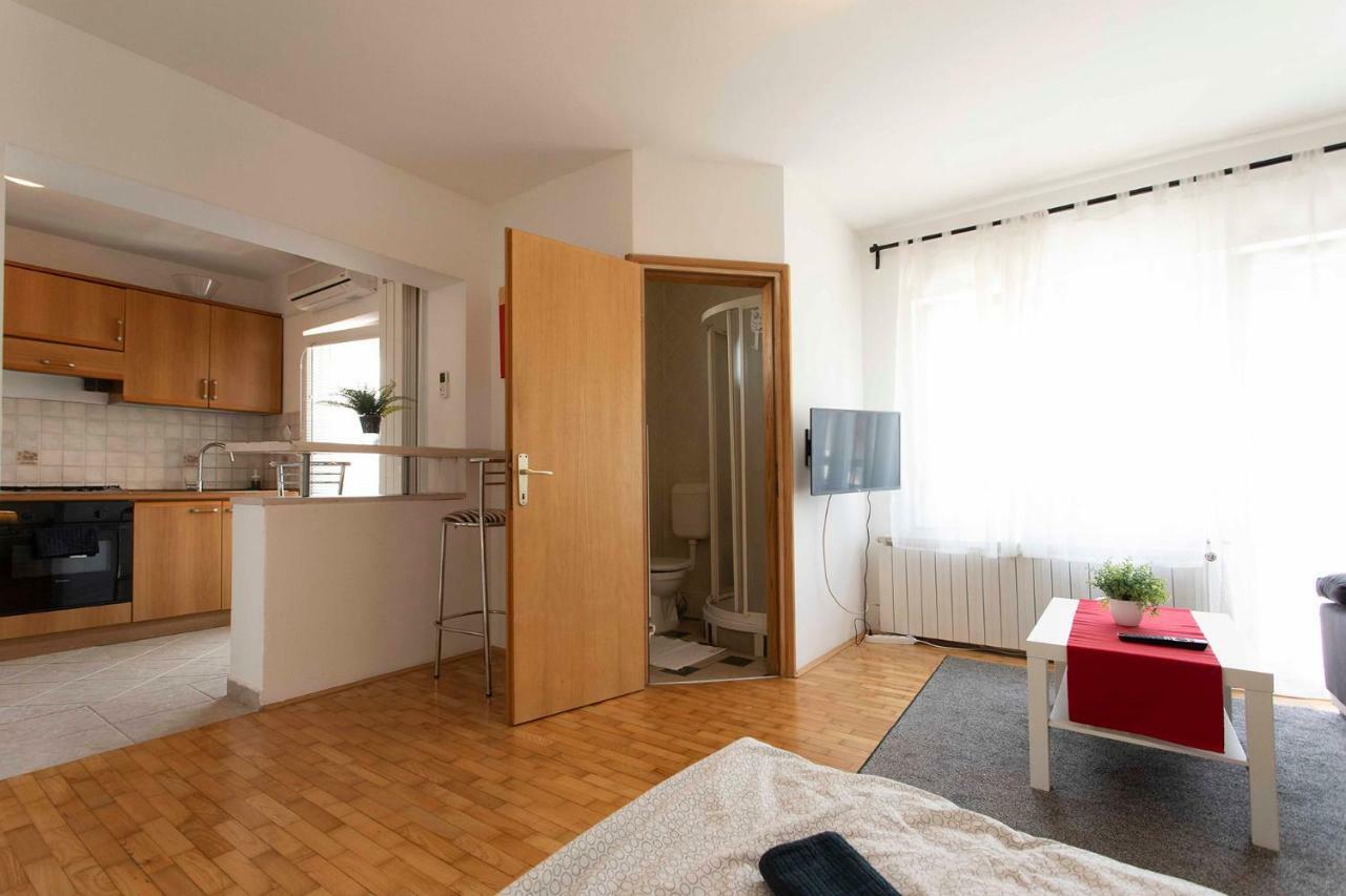 Studio Apartman Natali Zagreb Eksteriør billede