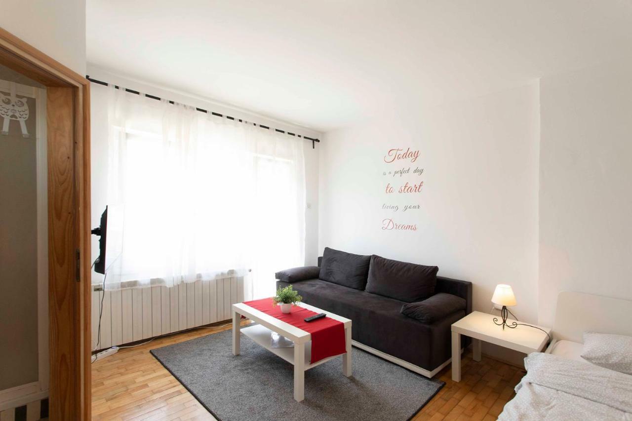Studio Apartman Natali Zagreb Eksteriør billede